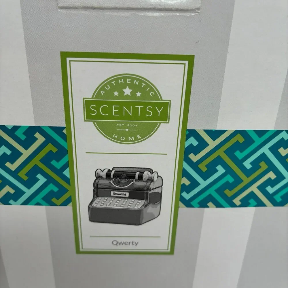 Scentsy QWERTY Typewriter Gray Electric Wax Warmer NEW IN BOX
